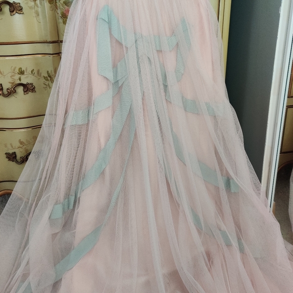 LoveShackFancy Hensley Gown - Picture 9 of 9